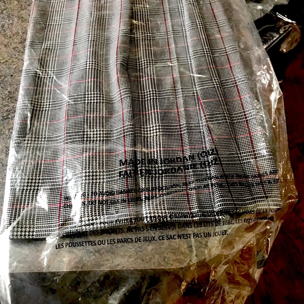 New never worn Nygard small pants